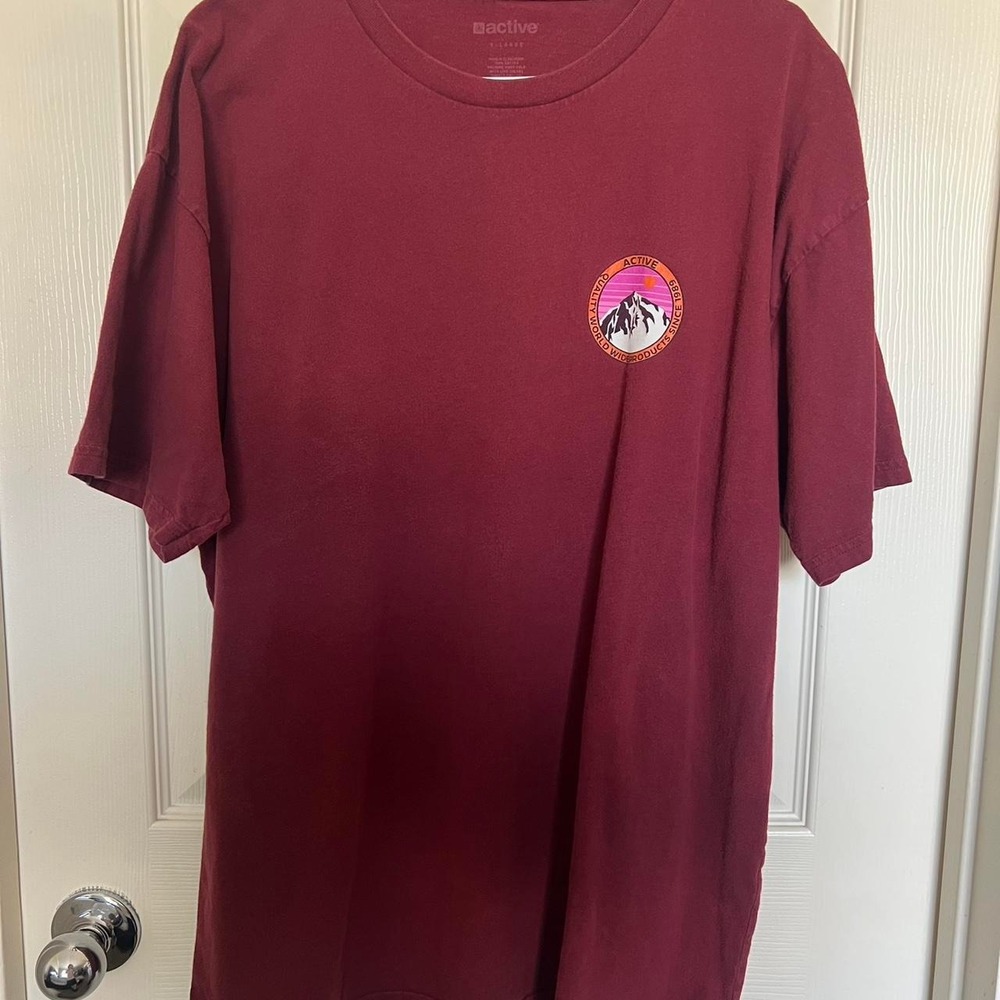 Active T-Shirt with mountain design